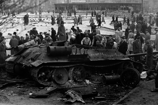 ELFOGLALTÁK GYŐRT! Ma 62 éve indultak meg az oroszok vérbefojtani a magyar forradalmat