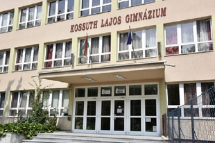 A MIÉRTEKRŐL NAGYON HALLGATNAK: Lemondott a Kossuth-gimnázium igazgatója Mosonmagyaróváron