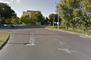 Kerülje el a dugó miatt, villanyoszlopnak ütközött egy autó a Mosonyin, Óváron