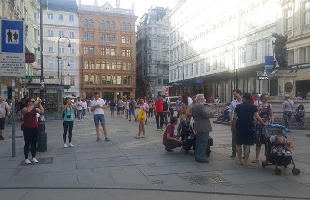 KEGYETLENÜL MEGEMELIK A CSALÁDTÁMOGATÁSOKAT! Követhetnénk mi is ezt a példát