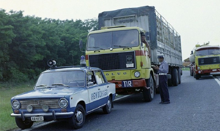 lada_rendorauto-fortepan_hu.jpg