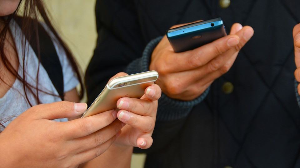 TATABÁNYÁN IS SOKKAL KÖNNYEBB LESZ AZ ÜGYINTÉZÉS: És jön a Kormányablak-mobilalkalmazás