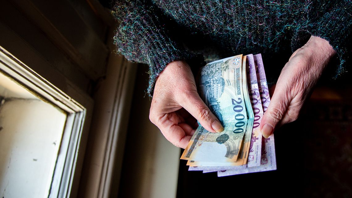 NE SZÁMÍTSON PRÉMIUMRA TATABÁNYÁN SEM: Ha idén ment nyugdíjba, nem jár