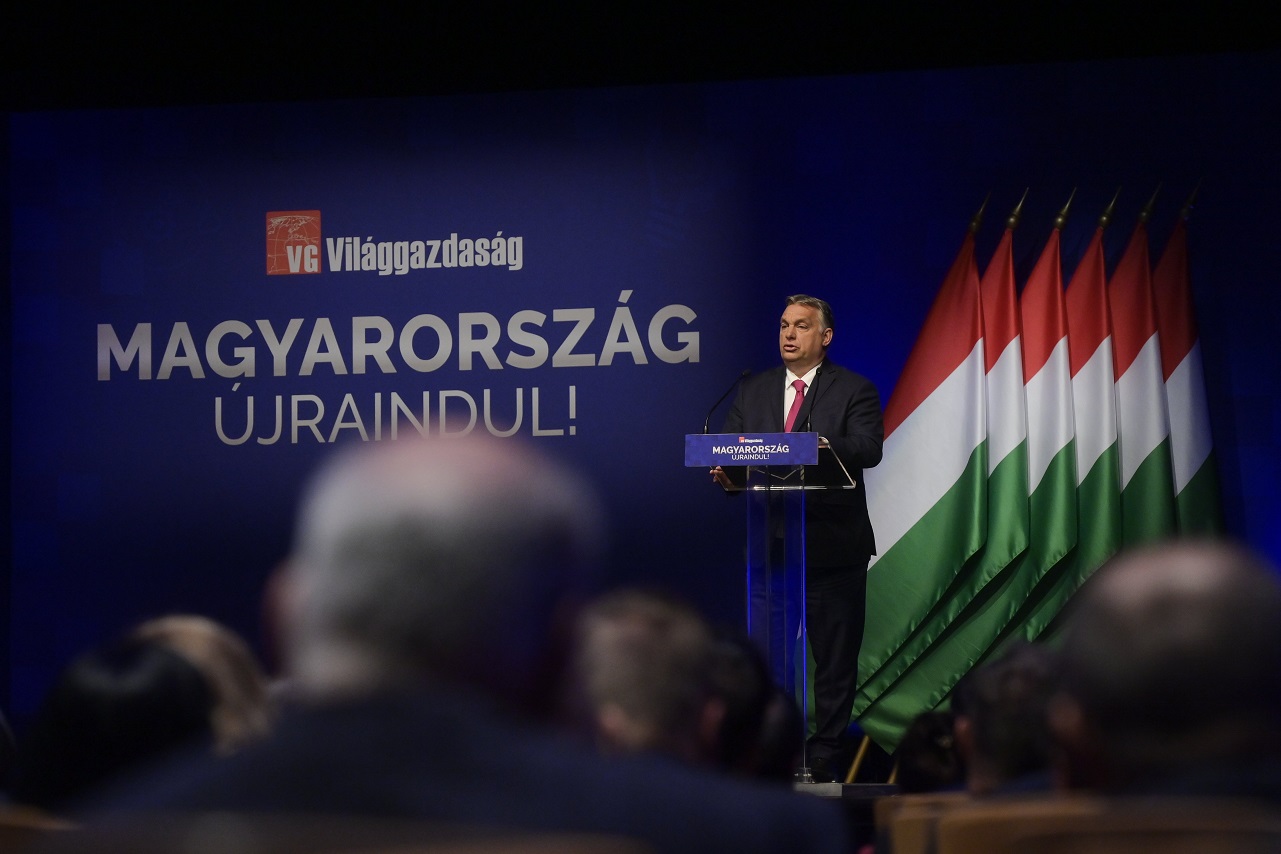 ORBÁN BEDOBTA A VÁLASZTÁSI BOMBÁT: 200 ezer forintos minimálbért lengetett be