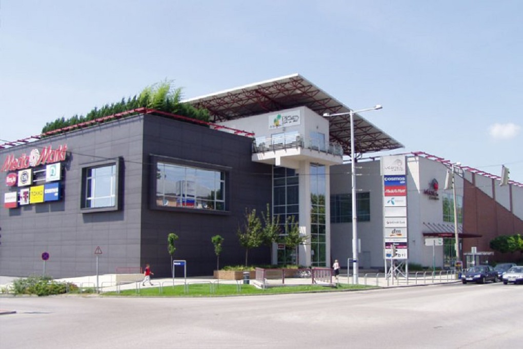 NEM MŰKÖDIK A JELZŐLÁMPA A VÉRTES CENTERNÉL TATABÁNYÁN! Csak óvatosan