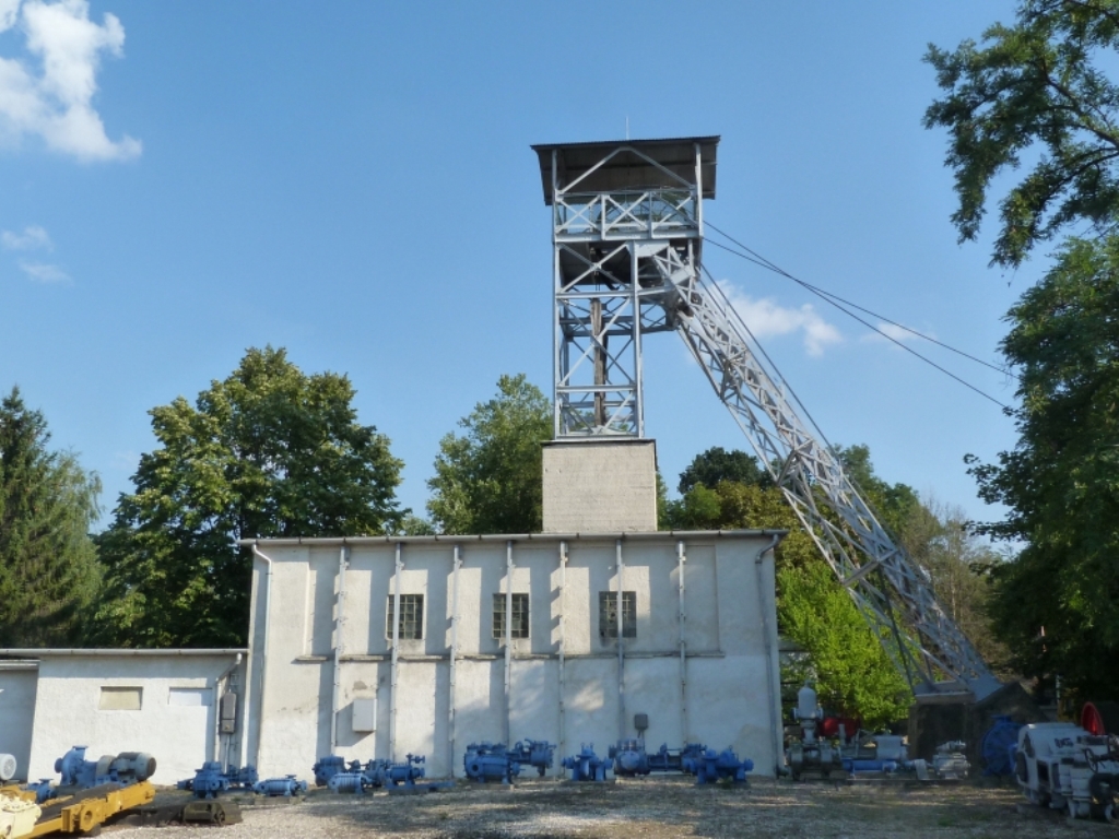 Tisztviselőházzal bővült a tatabányai bányászati múzeum