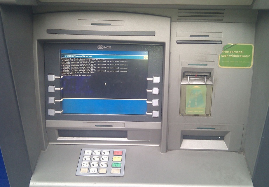Ma 50 éve pénz a falból: a bankjegykiadó automaták