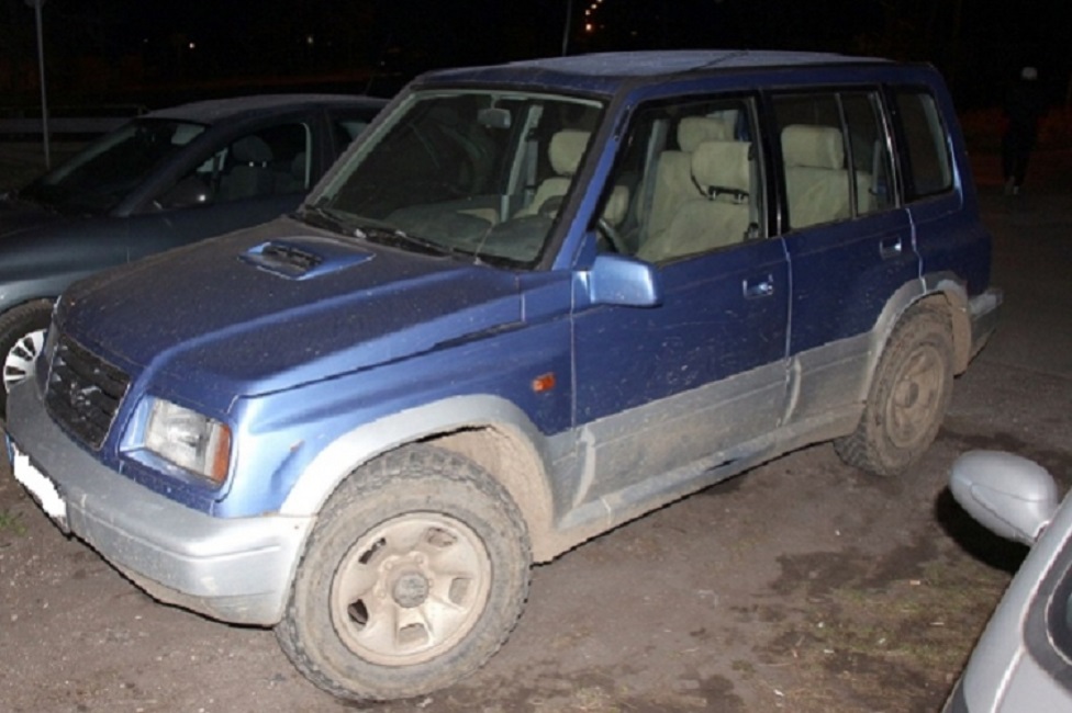 NAGY BUKTA TATABÁNYÁN: Egy műszaki hibás kocsit próbált ellopni a 17 éves fiatal