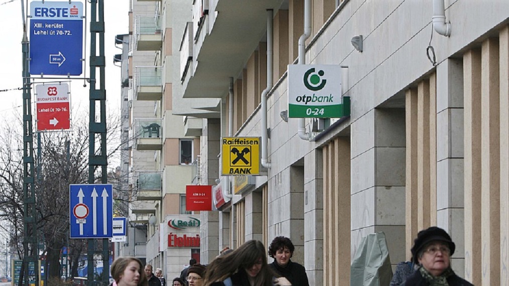 RENDKÍVÜLI INTÉZKEDÉSEK A HAZAI BANKOKNÁL! Tatabányán is erre készülhetünk