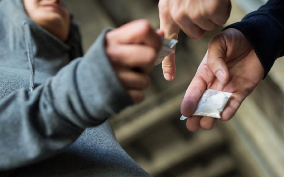 NAGYOT BUKOTT RÓBERT, A TATABÁNYAI DÍLER! A vevőkörét is lekapcsolták