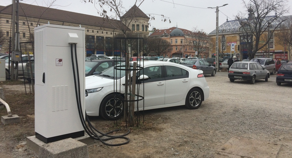 Mérföldkő a magyarországi elektromos autózás kapcsán