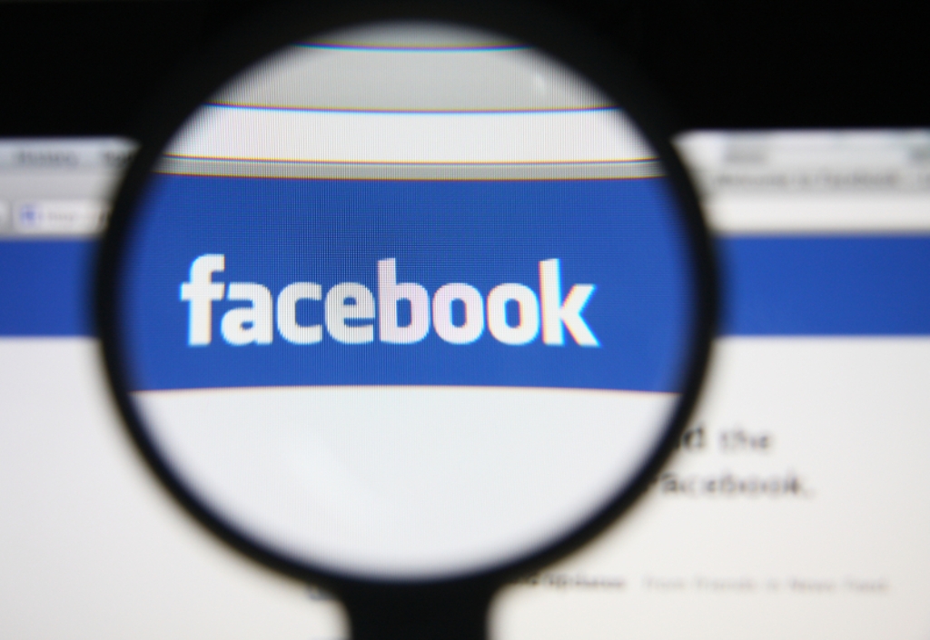 Egyre kíváncsibb a kormány a Facebook-felhasználók adataira: Önök szerint mit akarnak?