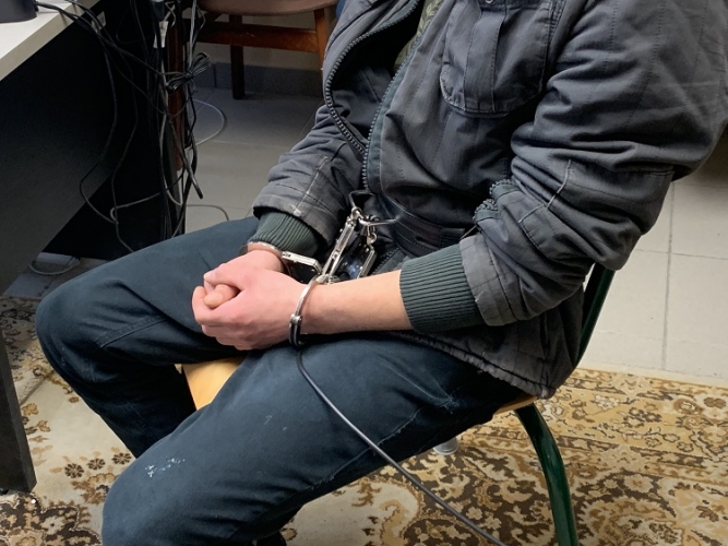 VALLOTT A TATABÁNYAI GYILKOS: Videón a ceglédi férfi őrizetbe vétele