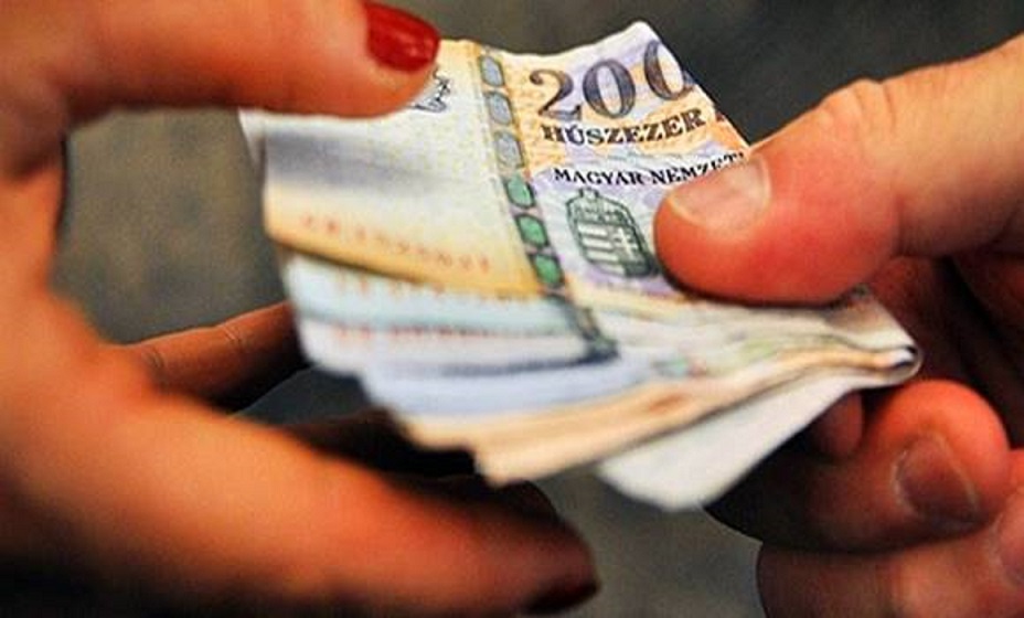 ADÓK 2019: TATABÁNYÁN IS OLCSÓBBAN UTALHATSZ ÉS DRÁGÁBBAN IHATSZ! Nem az autósok fizetik a baleseti adót