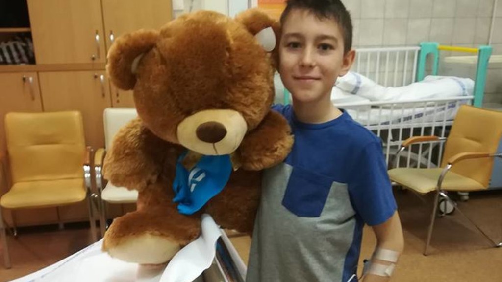 Lengyelországból kaphat őssejteket a gyógyuláshoz a leukémiás tatabányai kisfiú