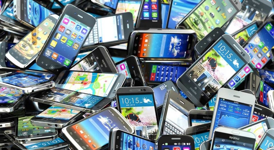 2 MILLIÓS TATABÁNYAI TELEFONOS CSALÓ BILINCSBEN! Telefonokat, tableteket nyúlt le