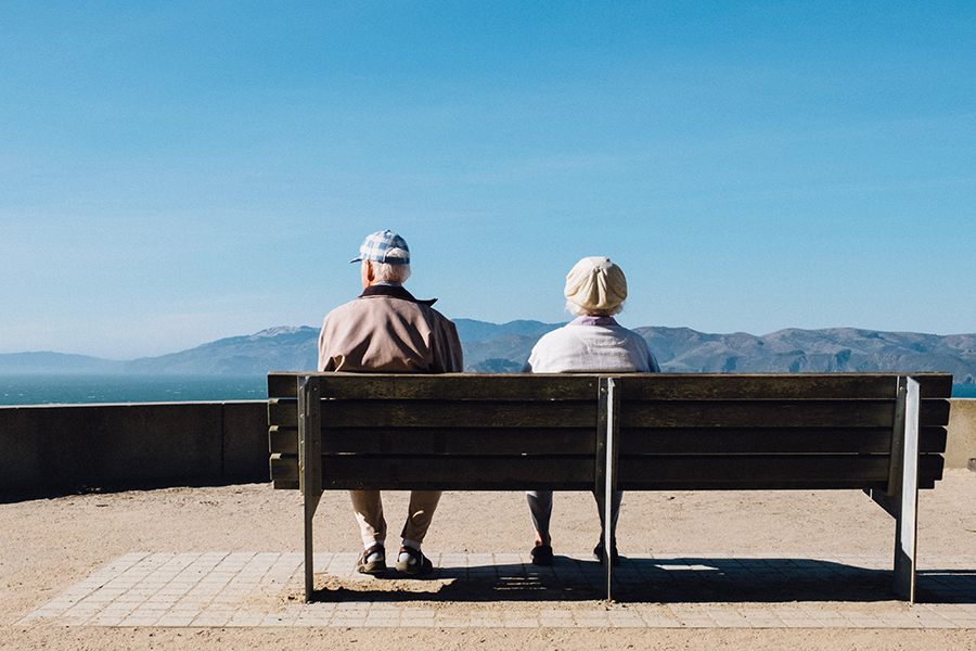 BENCSIKÉK 2020-BAN: A tatabányai nyugdíjasok pénzével megint bűvészkednek 