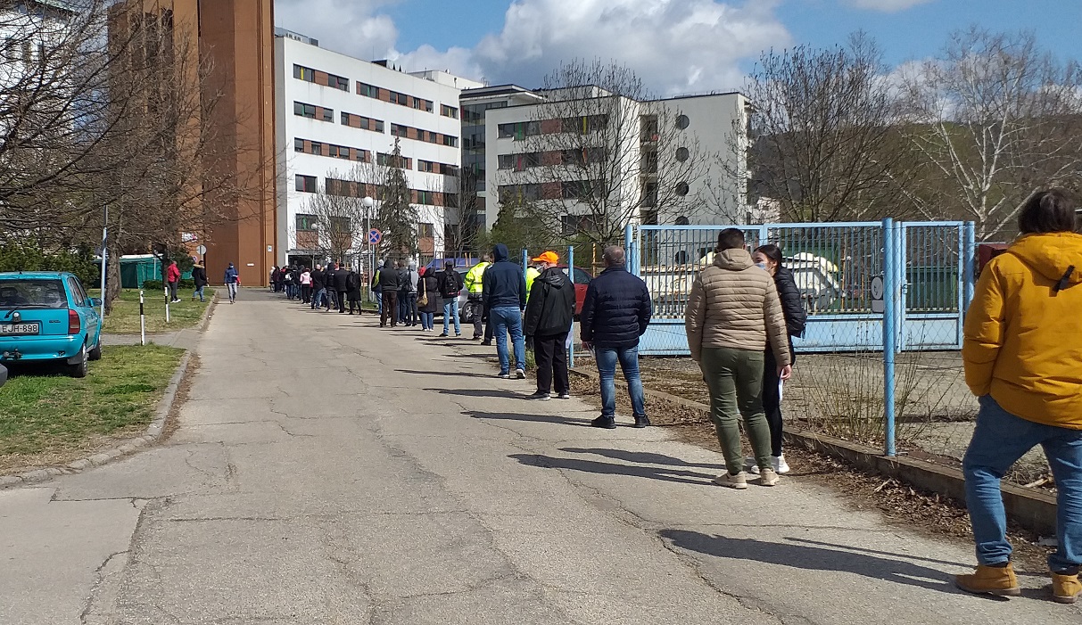 NINCS ADAT, HÁNY EMBERT OLTOTTAK BE VÁROSONKÉNT! Tatabányán sem tudják, ez komoly?