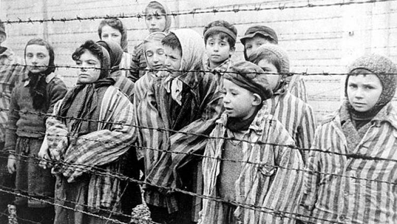 MA EMLÉKEZZÜNK A PHARRAJIMOS-RA! Augusztus 2-a a roma holokauszt napja 