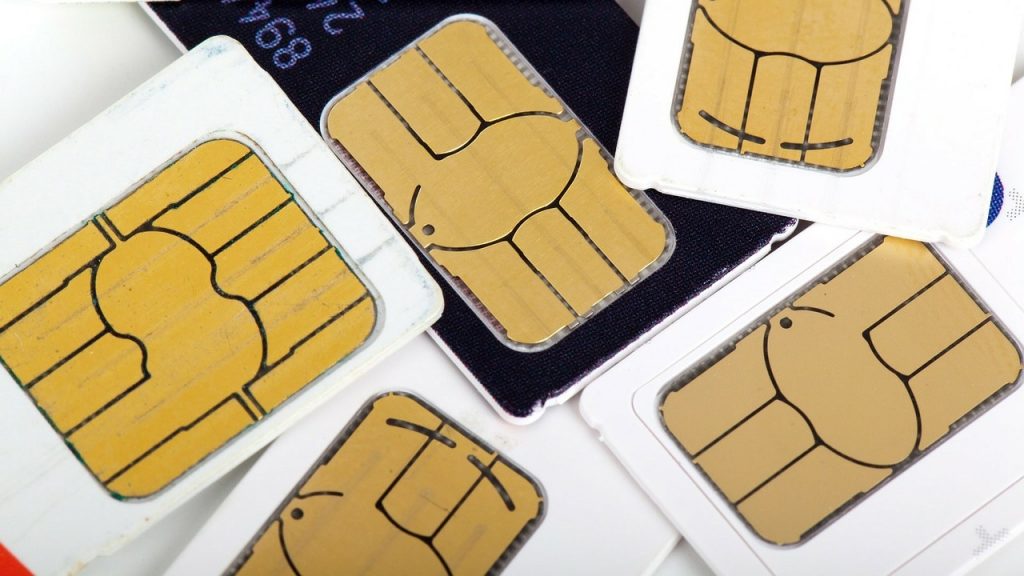 Készüljenek fel, nehogy ráfaragjanak : idén 3,5 millió feltöltős SIM-kártyát érint az adategyeztetés