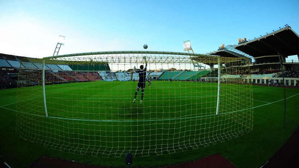 CINIZMUS A KÖBÖN: A tatabányai egészségügy és lakhatás megoldása helyett külföldön építünk stadionokat