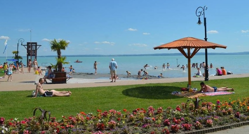 A BALATONON ENNYI SZUPER STRAND KÖZÜL MÉG SOHA NEM VÁLOGATHATTÁL! Nézze meg, melyik lett a legjobb