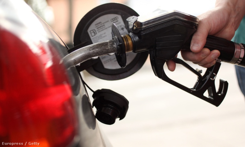 A TATABÁNYAI AUTÓSOK MÁR A PÉNTEKET VÁRJÁK! Jelentősen olcsóbb lesz az üzemanyag