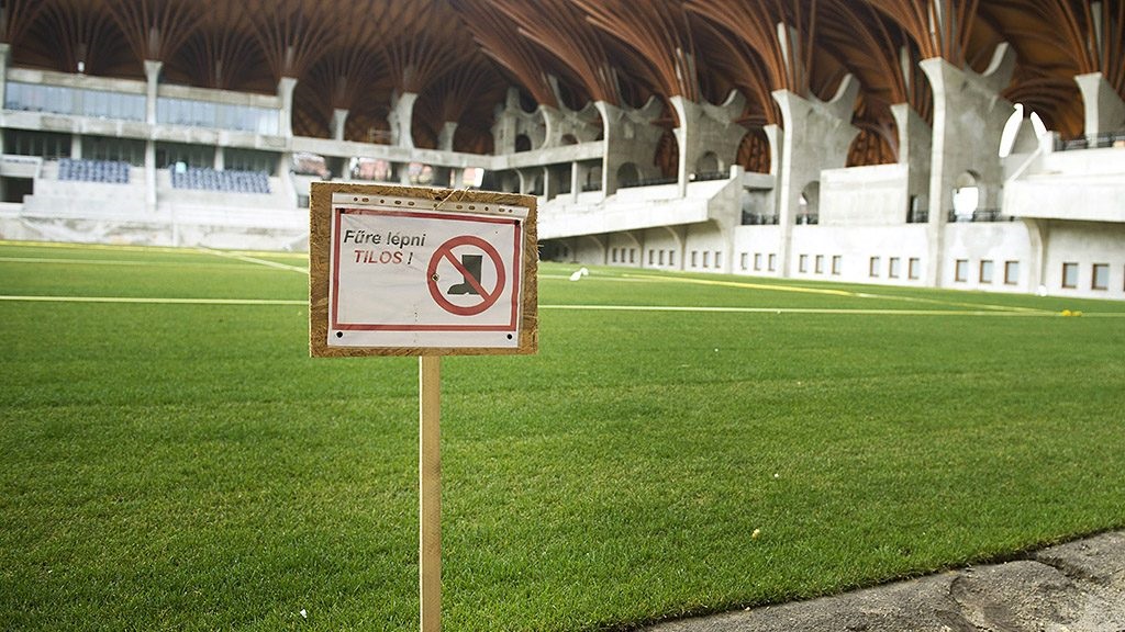 MI LESZ A TATABÁNYAI, EDDIG TAO-BÓL VÍGAN ÉLŐ SPORTÁGAKKAL? Lehúzhatják a rolót, avagy az eddigi Tao-rendszer halott