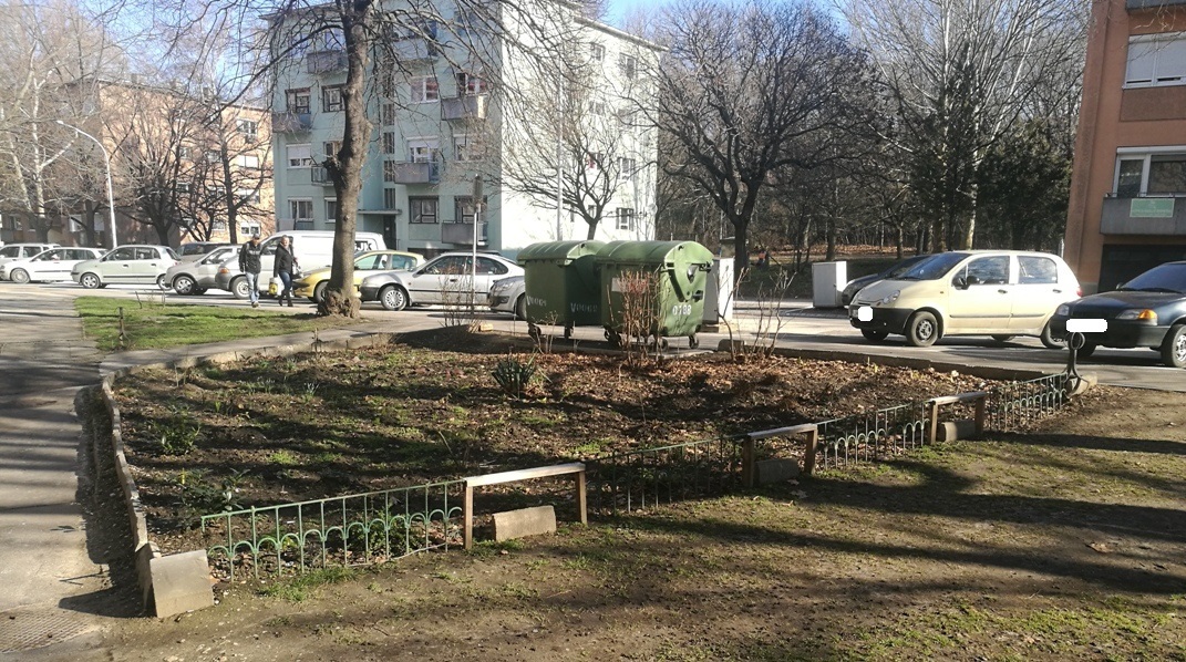 Szuper kiskertek a Kós Károly utcában, itt az ideje, hogy a városháza is segítsen!