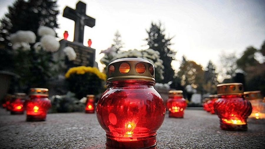 NAGYON FONTOS HÍR: Ma külön  járatok indulnak a Síkvölgyi temetőhöz Tatabányán