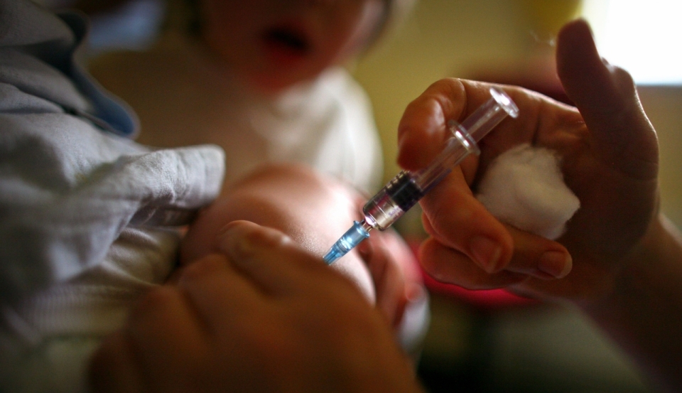 FONTOS! MÁTÓL az orvosi rendelőkben a védőoltás, jövő héten mehet az ingyen szuri is!