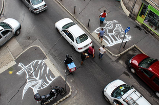 NA, ZUGLÓIAK! Mit csinálnának városvezetőink az ilyen “aljas” festéktüsszentőkkel?