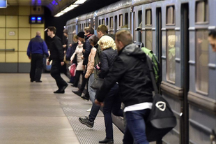 Metrópótlás: Most ugrik a majom a vízbe, vajon Tarlós is utána ugrik?