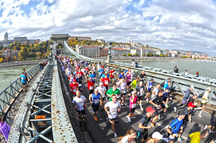 Budapest Maraton - Miért kell ide is a politika?