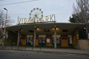 Tényleg ez kell nekünk? Hétszáz férőhelyes parkolóház épül a Vidámpark helyén