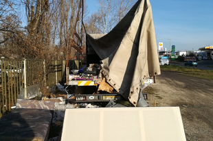 Zuglói Füredi út kifosztott, összefújt, na és teleszemetelt teherautója