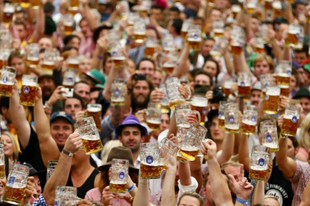 “Kemény” kihívás, a kézműves sörfesztivál a Dürerben: 6 ÓRÁS KORLÁTLAN FOGYASZTÁSSAL! Jönnek az angolok is!