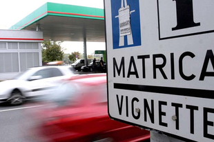 Nem vettél matricát a fizetős útra? Vasárnaptól jön az új pótdíjazás
