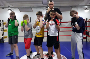Ingyen sport a rászoruló gyermekeknek Zuglóban a Boxakadámián
