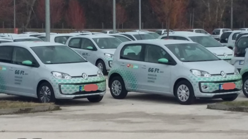 auto-megoszto-hvg-hu.jpg