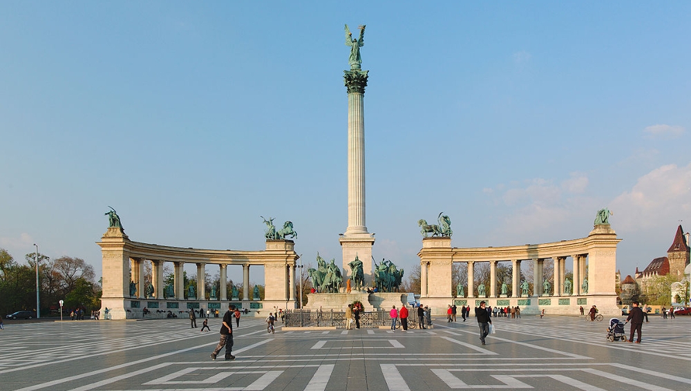 hosok-tere-wikipedia-org.jpg