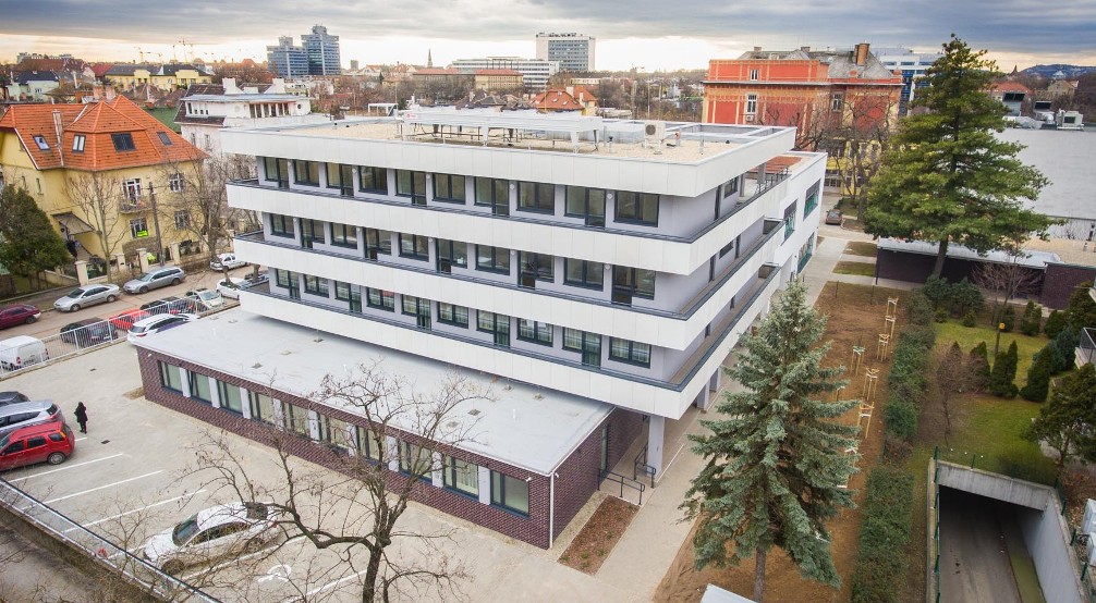 tancmuveszetcampus-magyarepitok-hu.jpg