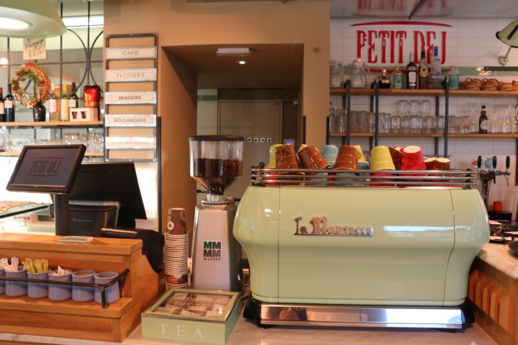 Petit Dej - a francia reggeliző, magyaroktól, Bécsben