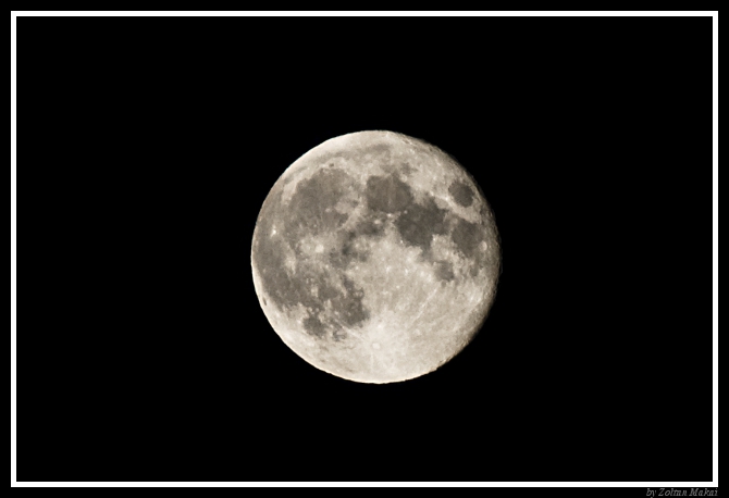 moon02.jpg