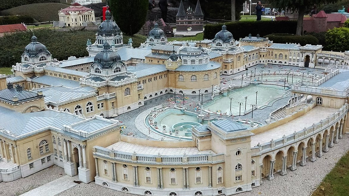 szechenyi.jpg