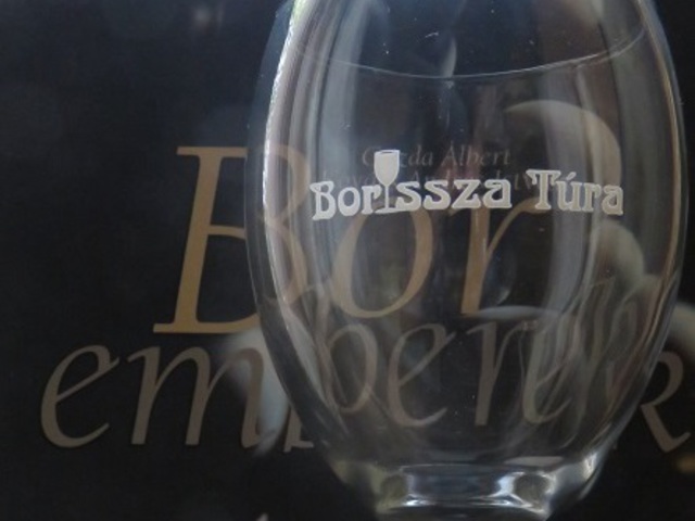 TOKAJ-HEGYALJÁRA LÁTOGAT A BORჄSSZA BARÁTI KÖR