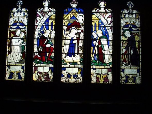 Window_commemorating_Lewis_Carroll,_All_Saints,_Daresbury_Cheshire.jpg