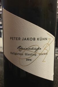 peterjakobkuhnriesling2016.jpg