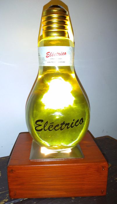 bodegastoroalbalaelectricobombilla.jpg