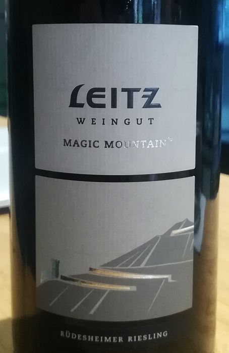 leitzmagicmountainriesling2016.jpg